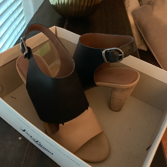 🔆SOLD🔆 - Picture 6 of 6